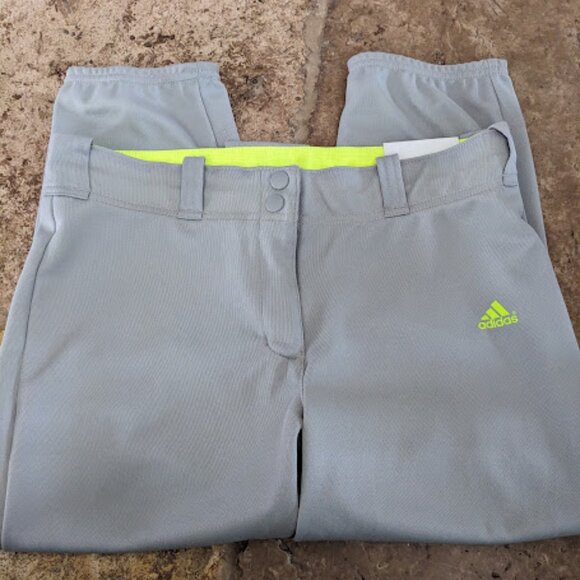 BRAND NEW ADIDAS GIRLS SOFTBALL KNICKER PANTS SIZE XL 14-16 - Picture 1 of 2